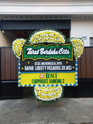 Papan Bunga Duka di Lapadde