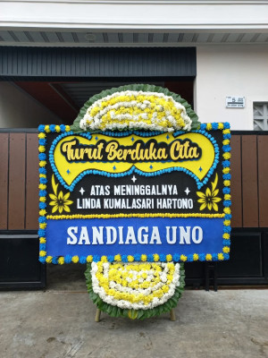 Papan Bunga Duka di Lapadde